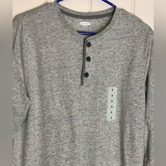 Old Navy LS 3 Button Pullover Shirt NWT
Soft Washed Material 
Size Small 34 - 36 - Picture 4 of 14